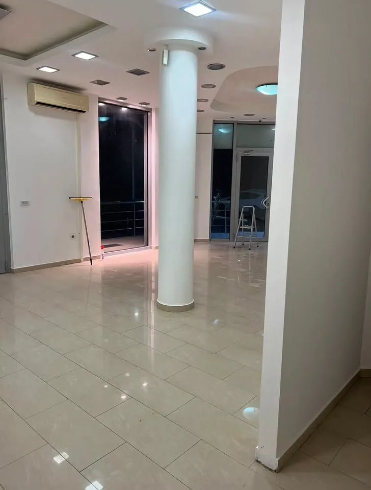Rent, office space, 46m², Rozino, Budva