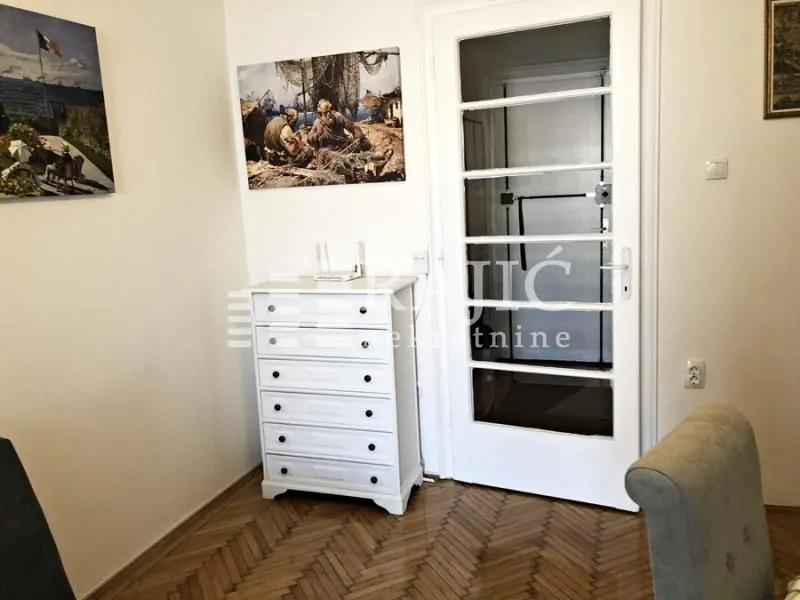 Rent, two bedroom apartment, 50m², Stari Grad, Beograd