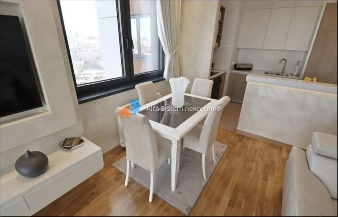 Rent, four bedroom apartment, 90m², Savski Venac, Beograd