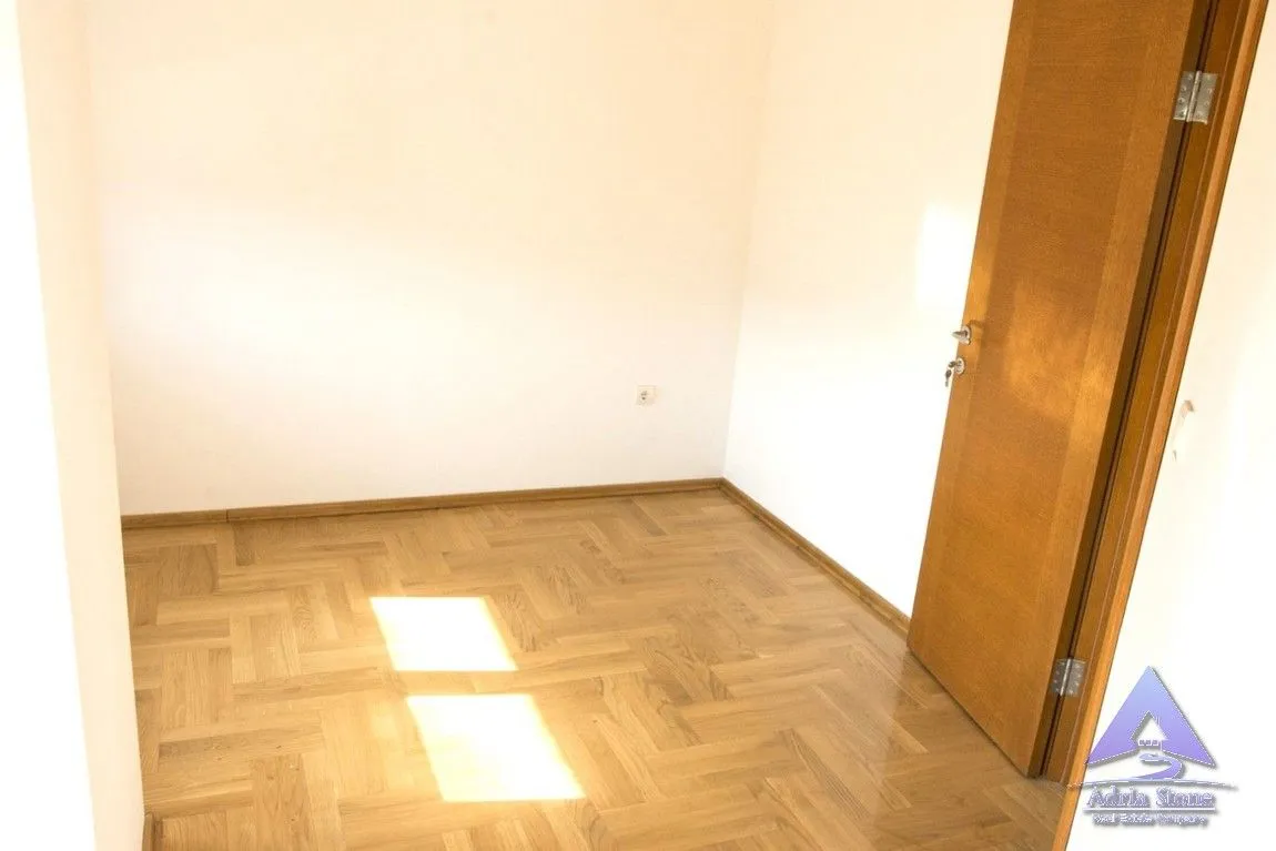Sale, three bedroom apartment, 111m², Rozino, Budva