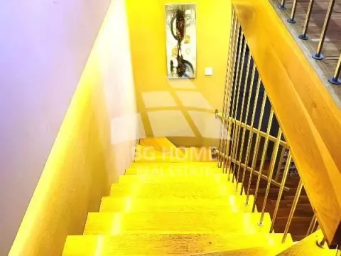 Prodaja, četvorosoban stan, 157m², Lion, Zvezdara Sve Podlokacije - image 13