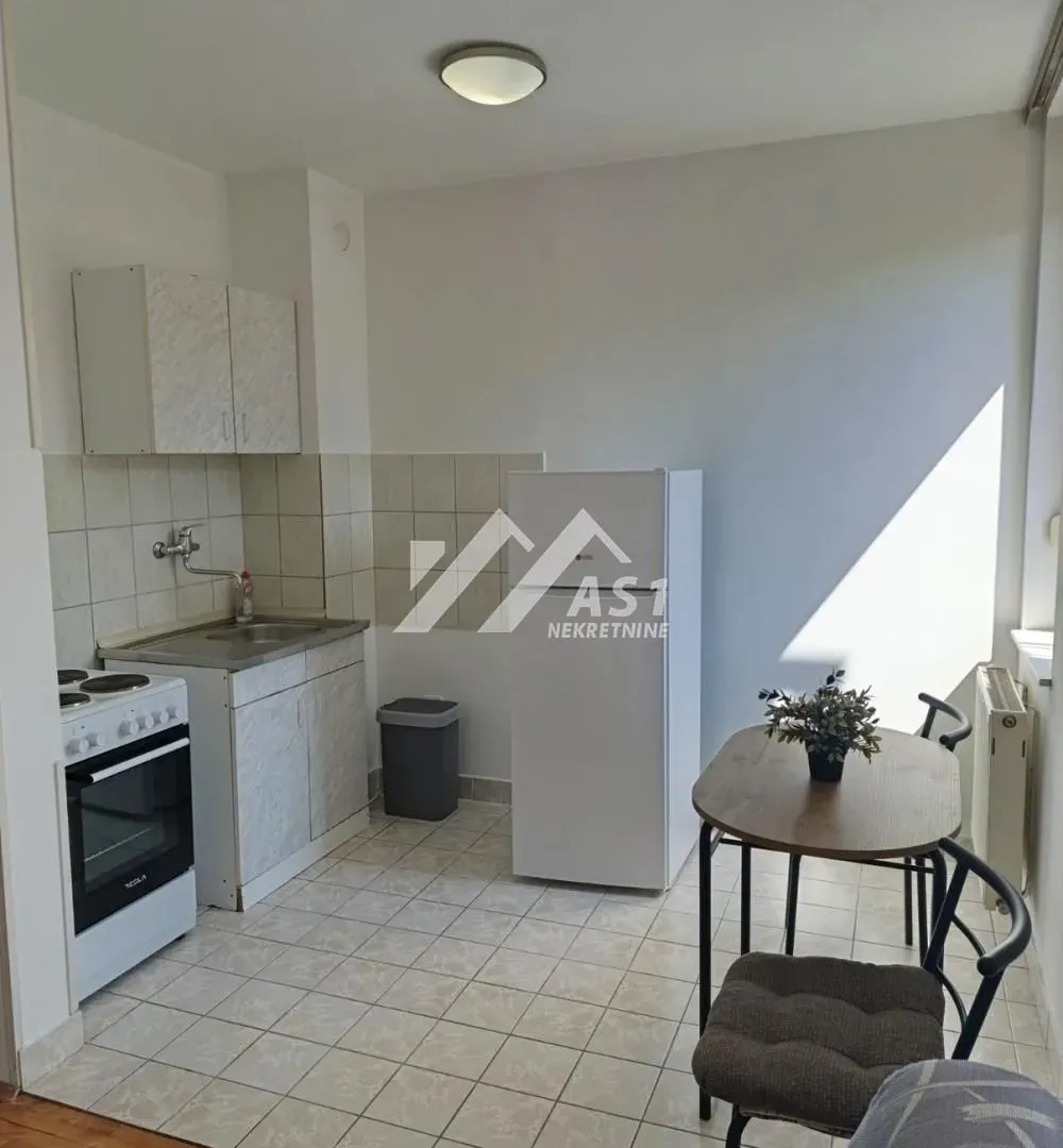 Izdavanje, stan, 24m², Grbavica, Novi Sad Sve Podlokacije