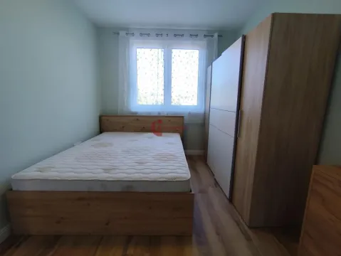 Izdavanje, dvosoban stan, 48m², Centar, Subotica - image 8
