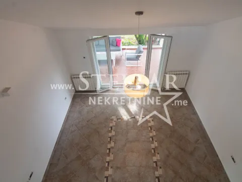 Rent, house, 250m², Mareza, Podgorica - image 16