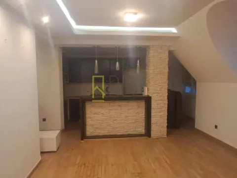Izdavanje, stan, 72m², Ljubović, Podgorica - image 2