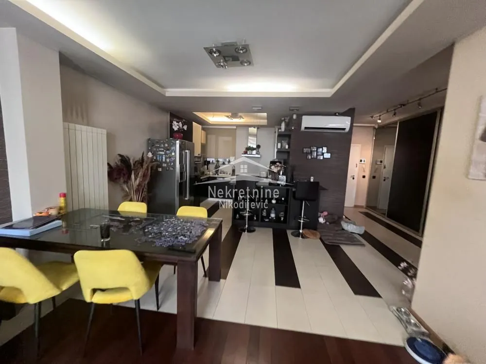 Sale, four bedroom apartment, 167m², Vračar Sve Podlokacije, Beograd