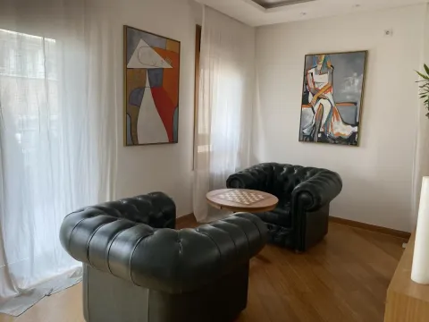 Izdavanje, trosoban stan, 103m², Stari Grad, Beograd - image 7