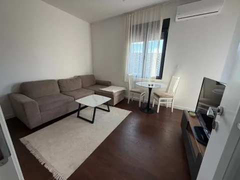 Rent, one bedroom apartment, 38m², City Kvart, Podgorica - image 6