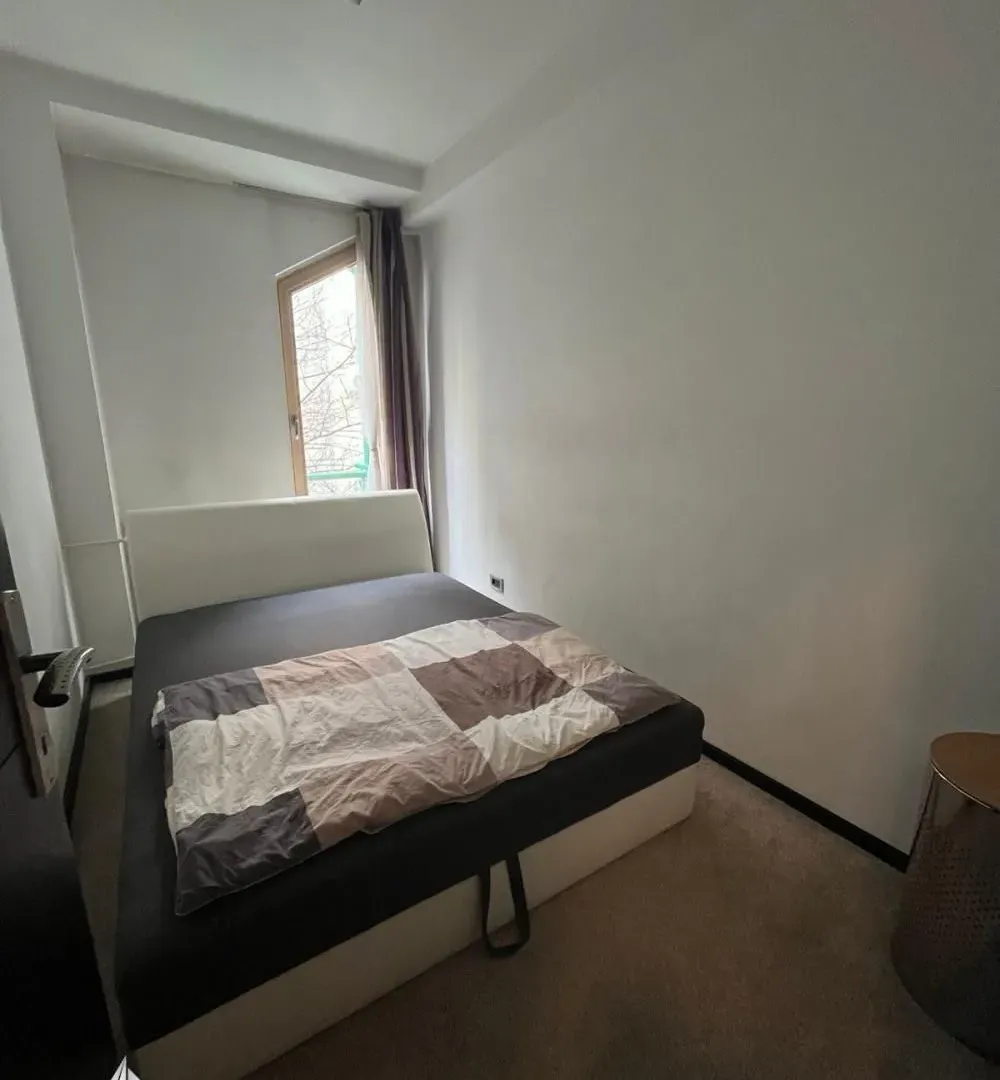 Rent, four bedroom apartment, 87m², Stari Grad, Beograd