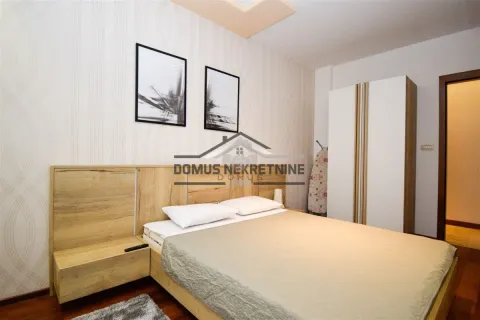 Rent, two bedroom apartment, 68m², Centar, Podgorica - image 26