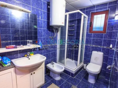Prodaja, kuća, 400m², Bar, Crna Gora - image 2