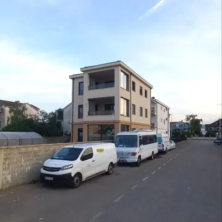 Rent, apartment, 180m², Gornja Gorica, Podgorica