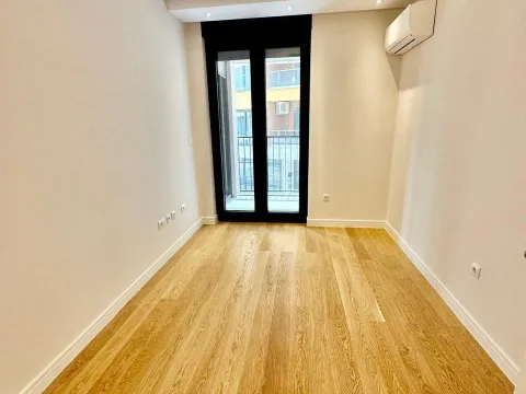 Rent, two bedroom apartment, 80m², Kod Big Fashion-a, Podgorica - image 3