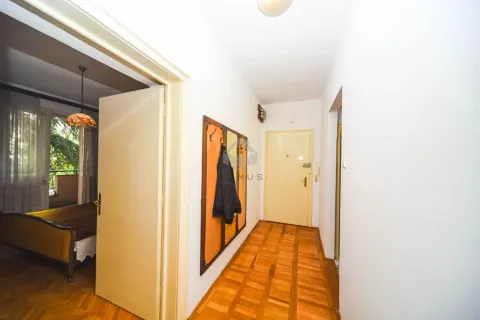 Rent, two bedroom apartment, 80m², Centar, Podgorica - image 8