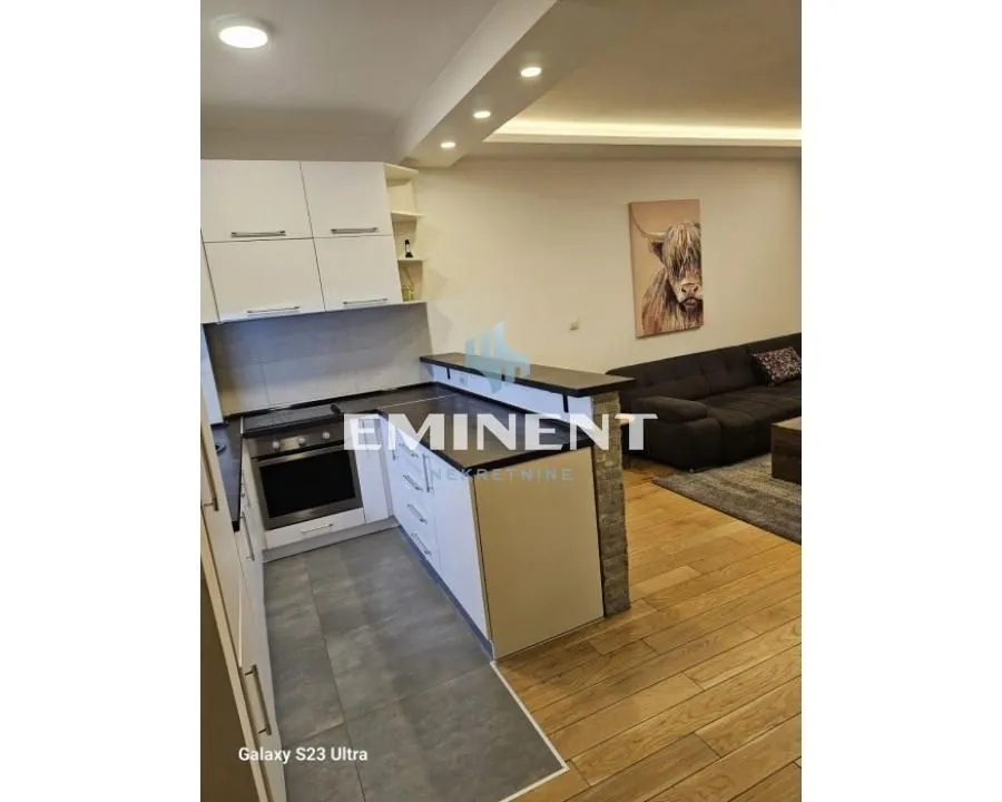 Izdavanje, dvosoban stan, 50m², Lekino Brdo, Voždovac Sve Podlokacije