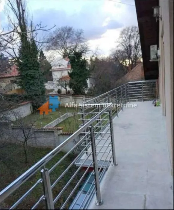 Rent, apartment, 120m², Senjak, Beograd