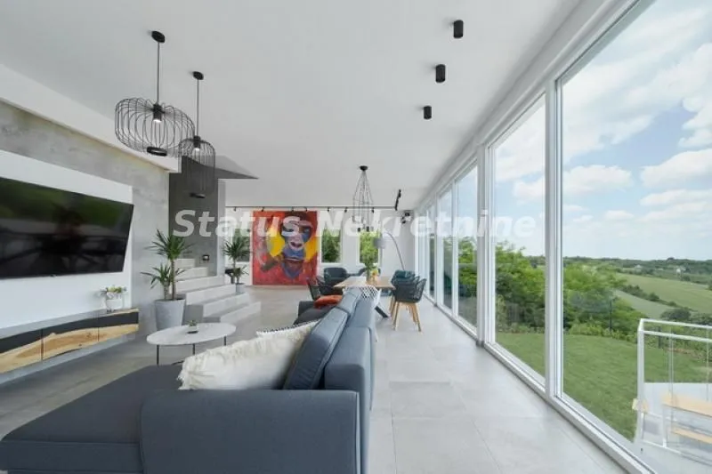 Izdavanje, kuća, 310m², Sremski Karlovci, Novi Sad
