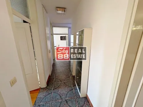 Izdavanje, četvorosoban stan, 130m², Senjak, Beograd - image 8