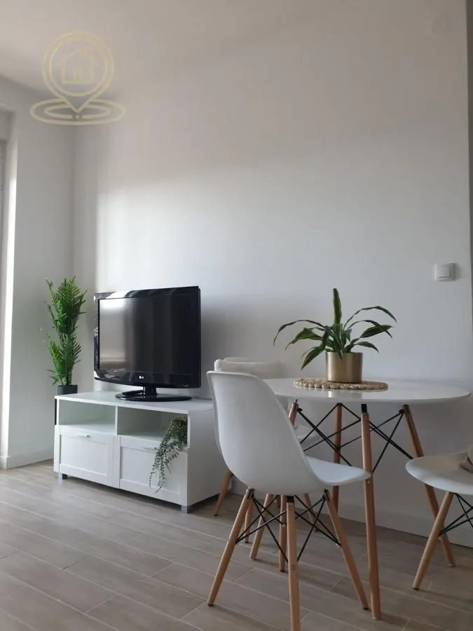 Izdavanje, dvosoban stan, 40m², Liman 4, Novi Sad Sve Podlokacije