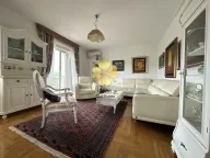 Izdavanje, trosoban stan, 100m², Blok 9, Podgorica - image 1