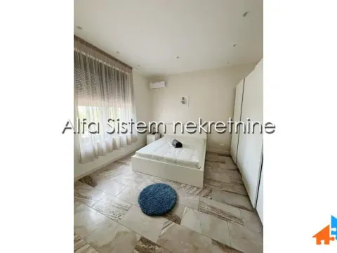 Rent, apartment, 200m², Savski Venac, Beograd - image 15