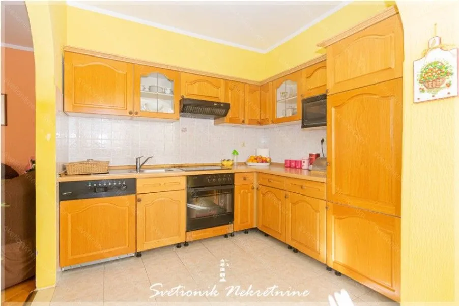 Prodaja, trosoban stan, 78m², Gomila, Herceg Novi