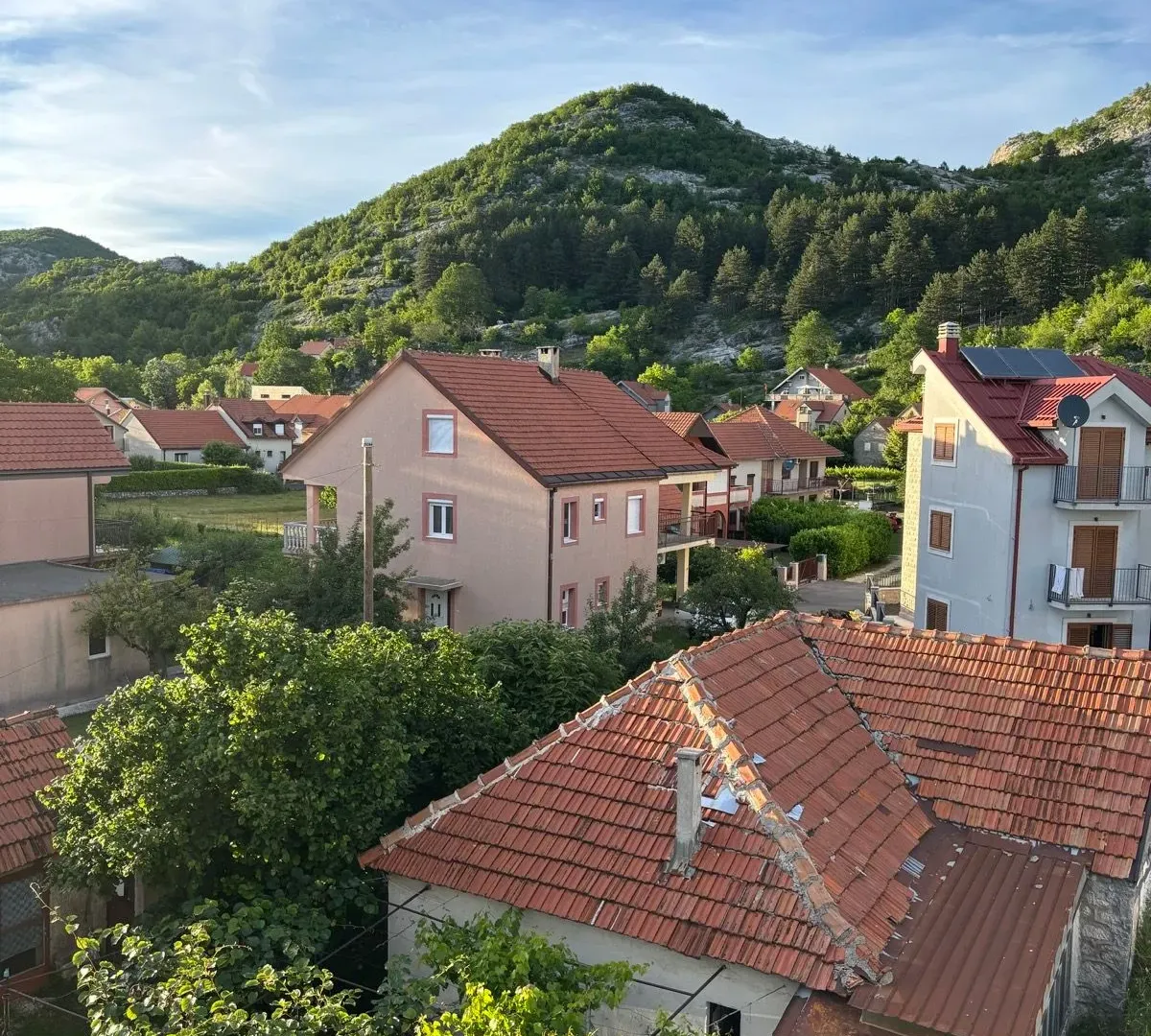 Prodaja, jednosoban stan, 700m², Centar, Cetinje