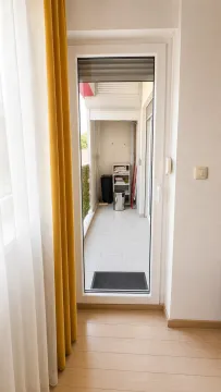 Rent, one bedroom apartment, 48m², Autobuska stanica, Podgorica - image 8