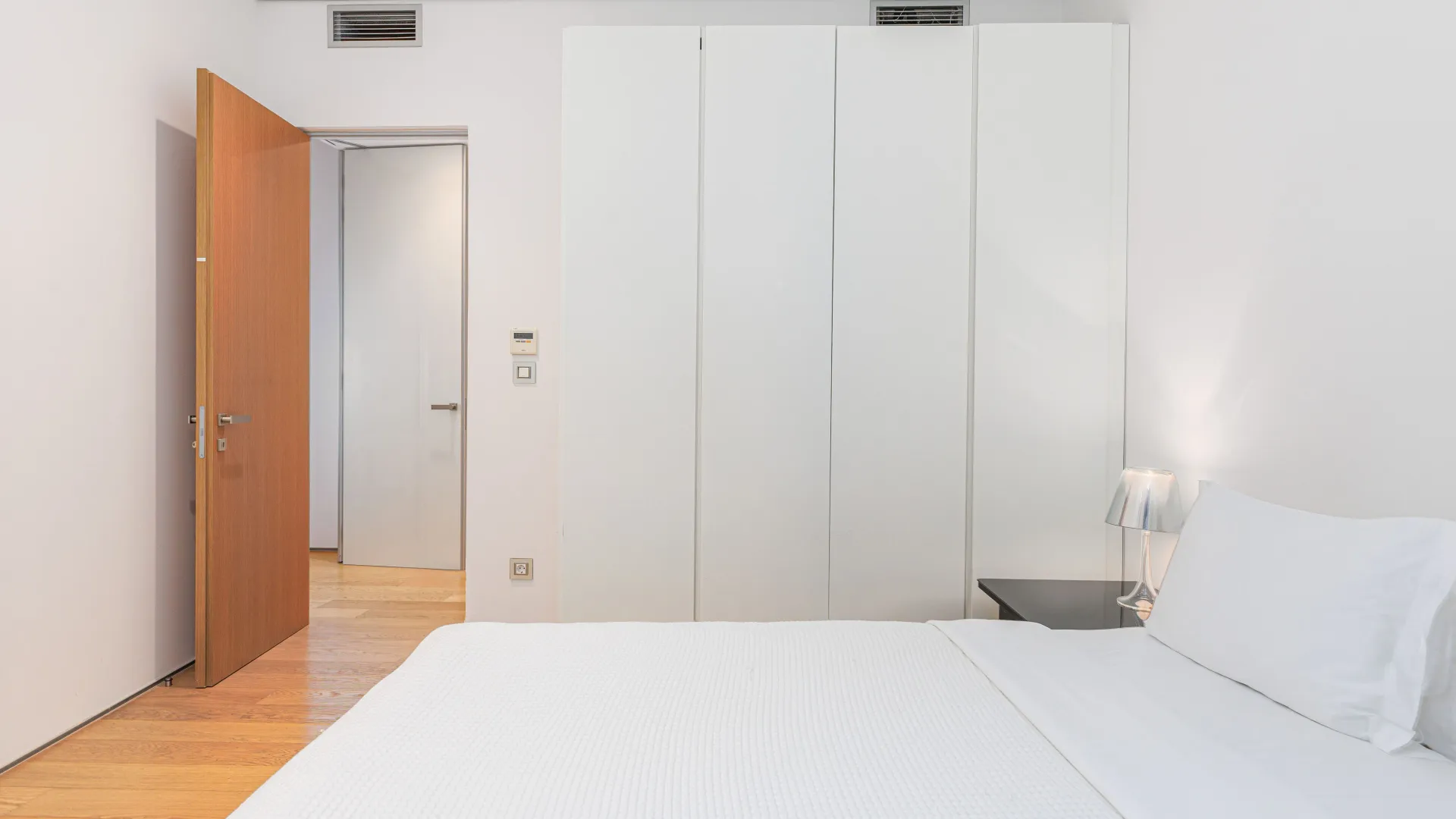 Sale, one bedroom apartment, 99m², Dukley Gardens, Budva