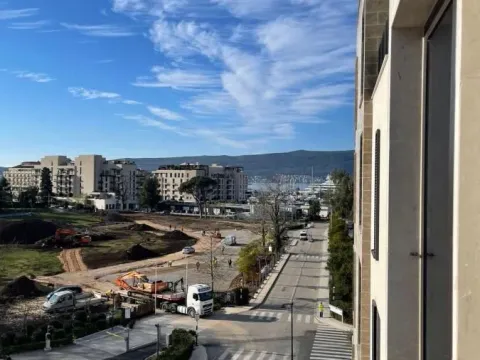 Prodaja, dvosoban stan, 90m², Porto Montenegro, Tivat - image 8