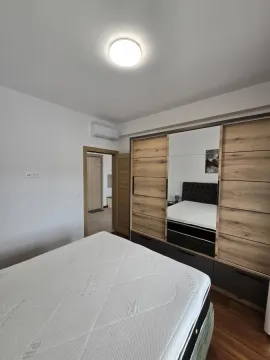 Rent, one bedroom apartment, 50m², Tivat, Crna Gora - image 12
