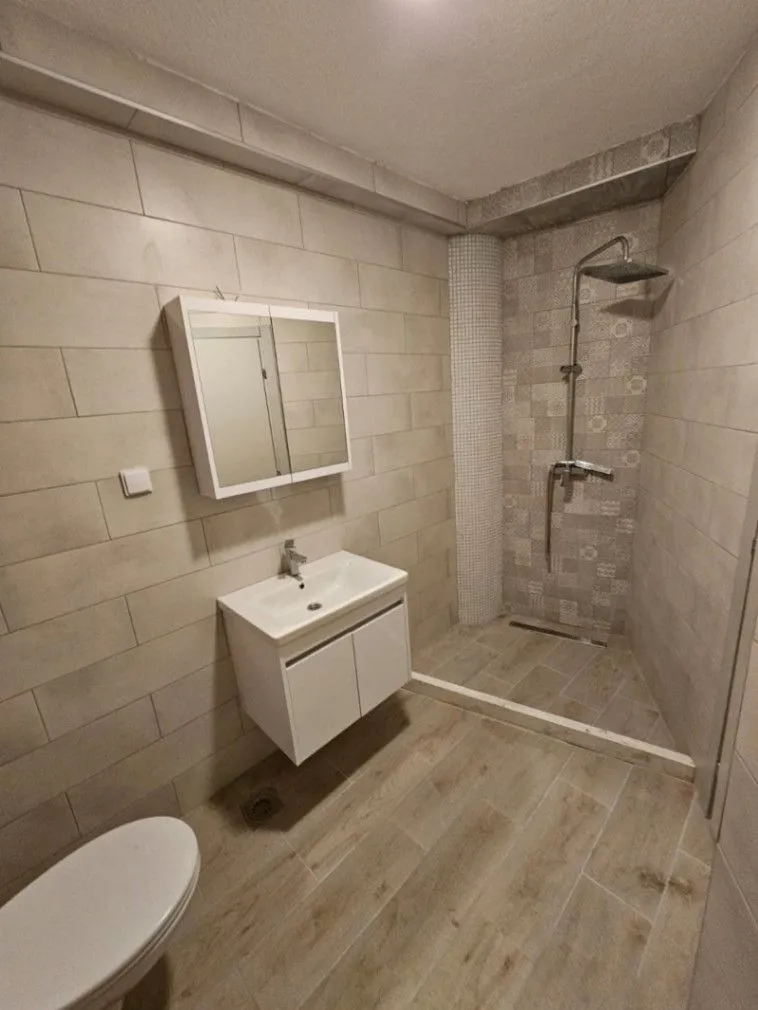 Rent, apartment, 38m², Sutomore, Bar