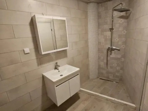 Izdavanje, stan, 38m², Sutomore, Bar - image 6