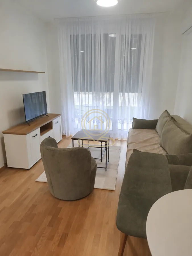 Izdavanje, trosoban stan, 54m², Telep, Novi Sad Sve Podlokacije