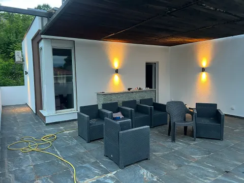 Prodaja, kuća, 260m², Gornja Gorica, Podgorica - image 14