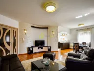 Rent, three bedroom apartment, 120m², City Kvart, Podgorica - image 12