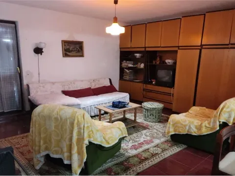 Prodaja, kuća, 270m², Niš, Srbija - image 5