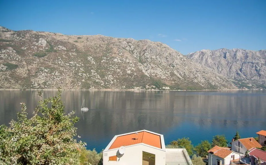 Sale, house, 584m², Stoliv, Kotor