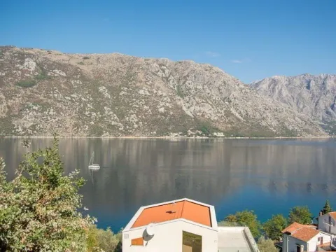 Sale, house, 584m², Stoliv, Kotor - image 2