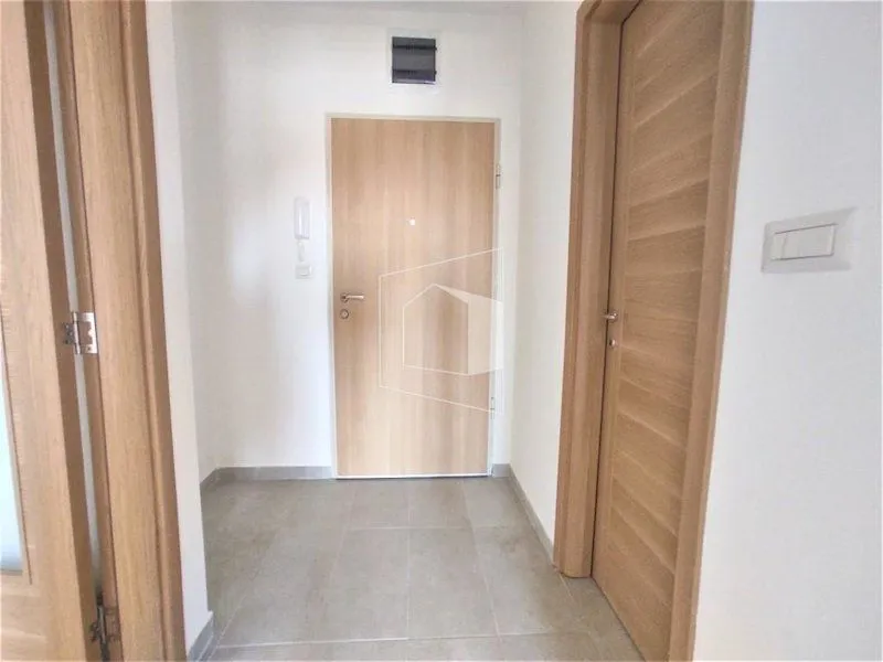 Rent, one bedroom apartment, 50m², Stari Aerodrom, Podgorica
