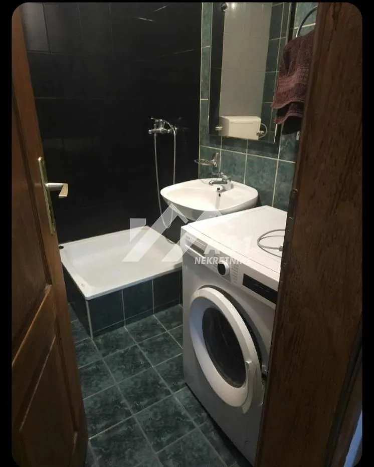 Prodaja, stan, 19m², Avijatičarsko naselje, Novi Sad Sve Podlokacije