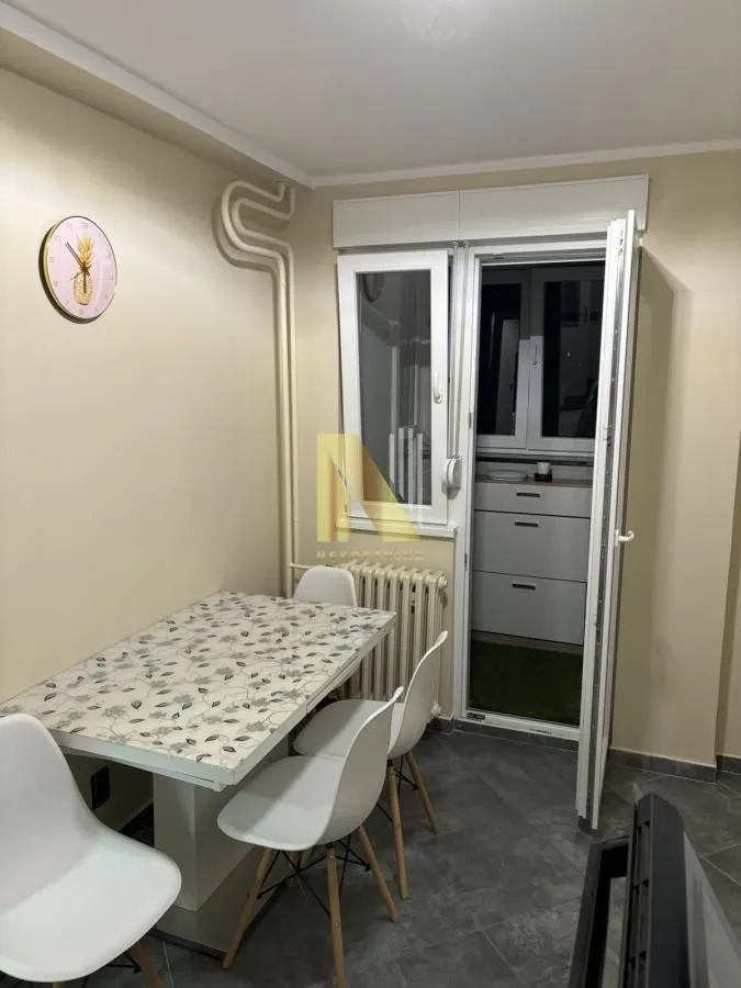 Izdavanje, dvosoban stan, 53m², Avijatičarsko naselje, Novi Sad Sve Podlokacije