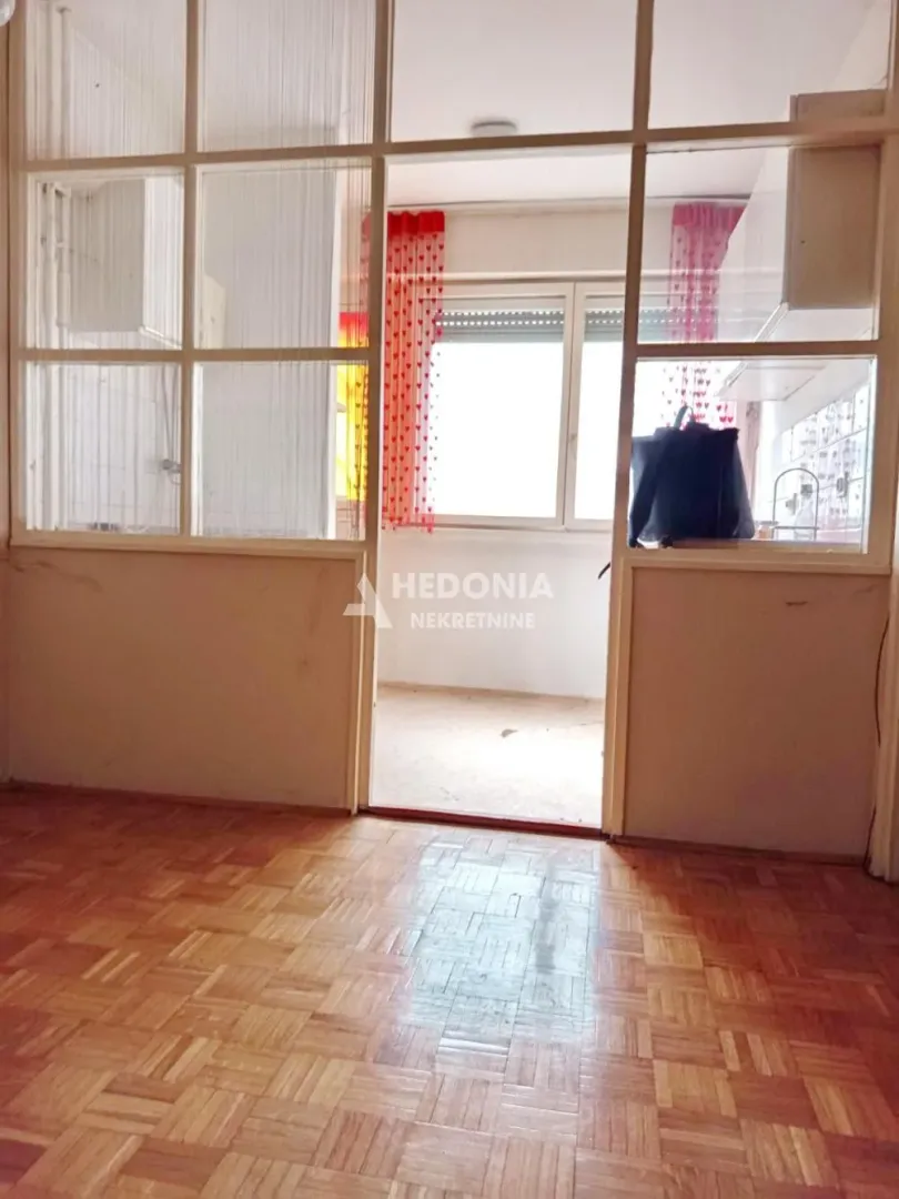 Prodaja, jednosoban stan, 60m², Kanarevo Brdo, Beograd