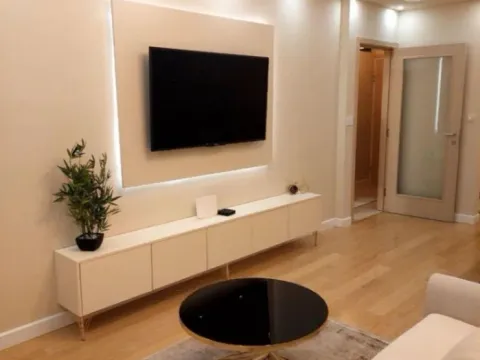 Izdavanje, jednosoban stan, 45m2, City Kvart, Podgorica