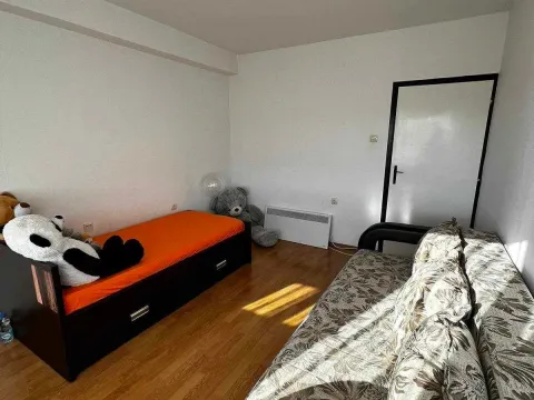 Izdavanje, dvosoban stan, 70m², Centar, Tivat - image 7