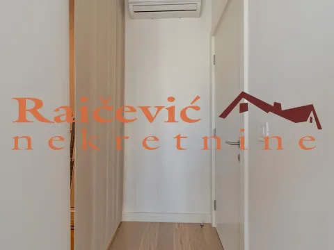 Sale, four bedroom apartment, 110m², Savski Venac, Beograd - image 9