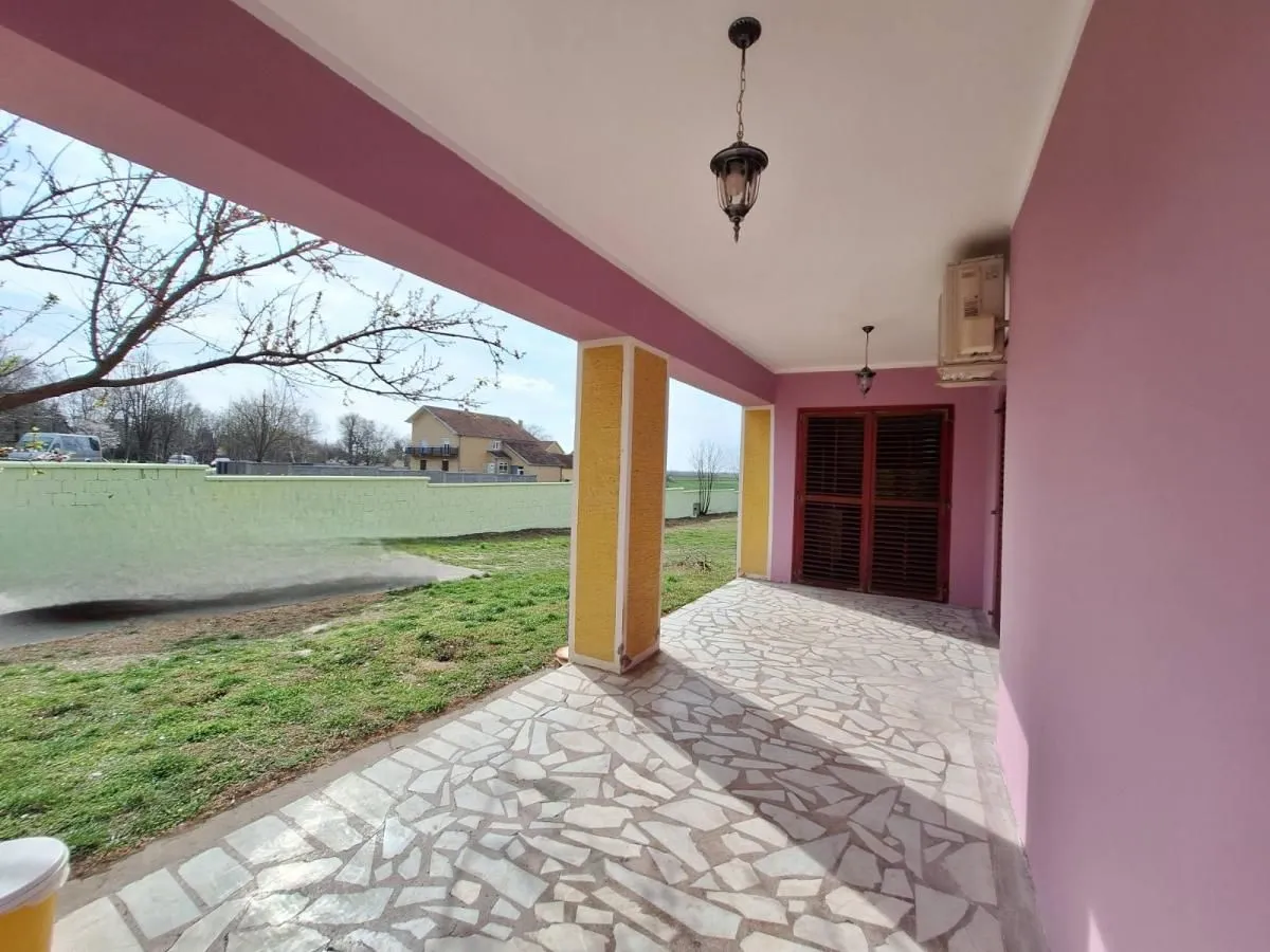 Prodaja, kuća, 412m², Belegiš, Stara Pazova
