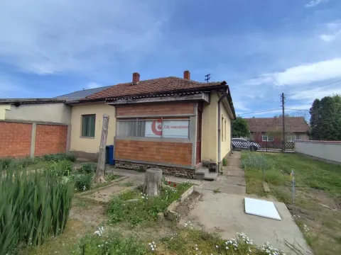 Sale, house, 79m², Mali Bajmok, Subotica - image 2