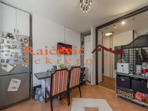 Sale, three bedroom apartment, 106m², Lion, Zvezdara Sve Podlokacije - image 8