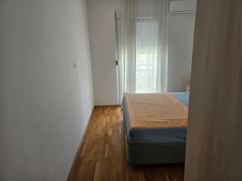 Izdavanje, dvosoban stan, 70m², Ljubović, Podgorica - image 6
